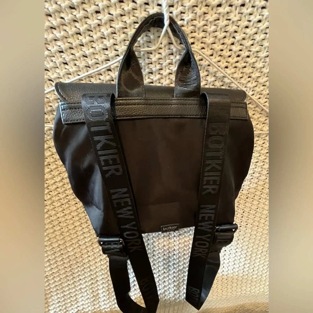 Botkier New York Black Trigger Backpack Purse, Multifunction Bag